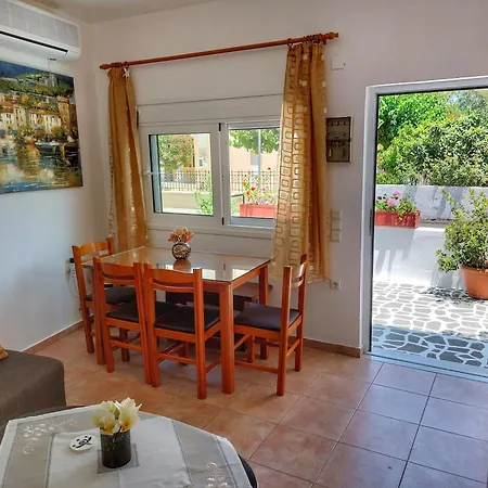 Eva'S House, Cozy Apartment In Traditional Village Pentamodi Exterior foto